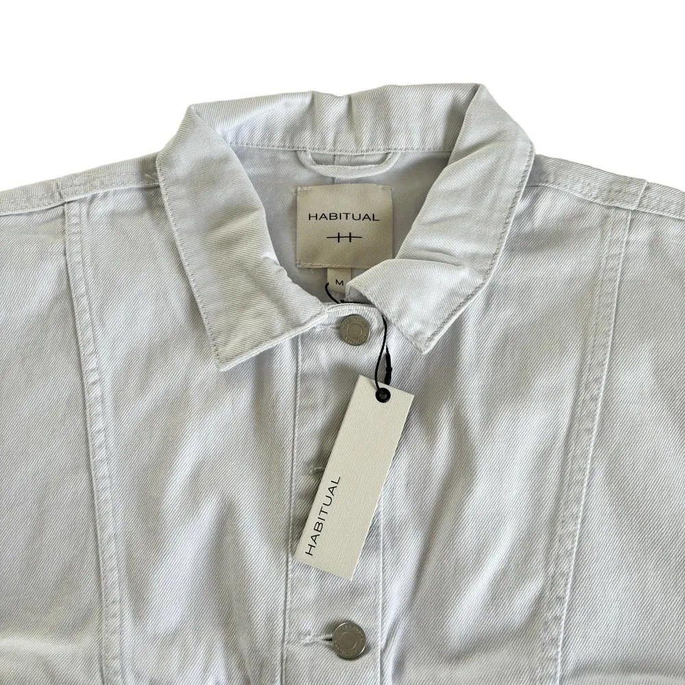 Habitual Oversize White Short Sleeve Crop Denim Jacket Size Medium NWT - Image 4