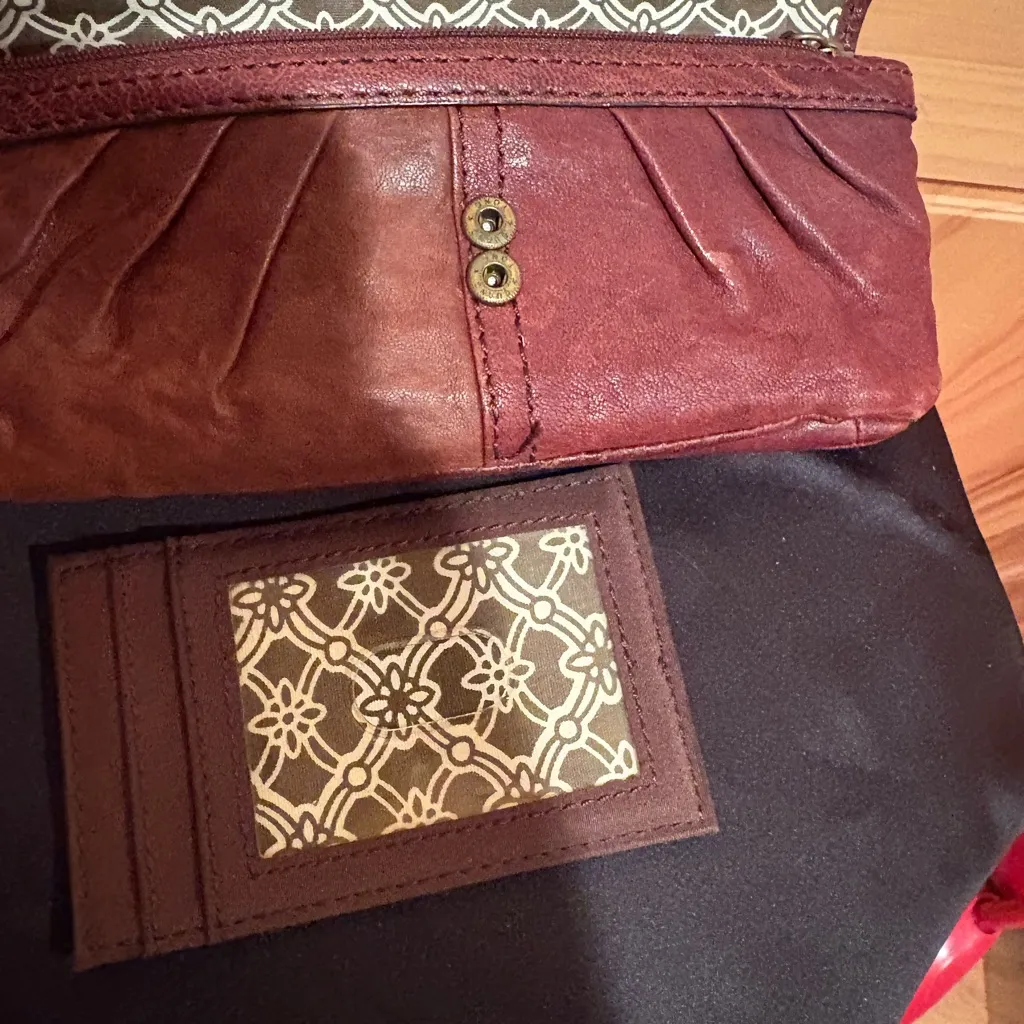 Fossil Women's Vintage Leather Wallet - Image 4