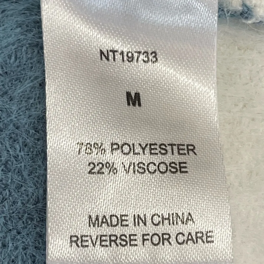 Lumiere crop sweater cuddly soft in a size medium - Image 11