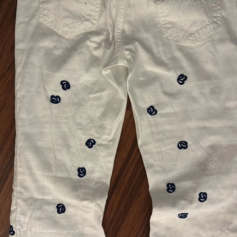 NWOT DOLCE & GABBANA Intricately Embroidered Womens Flare Jeans, Size 26 - Image 8