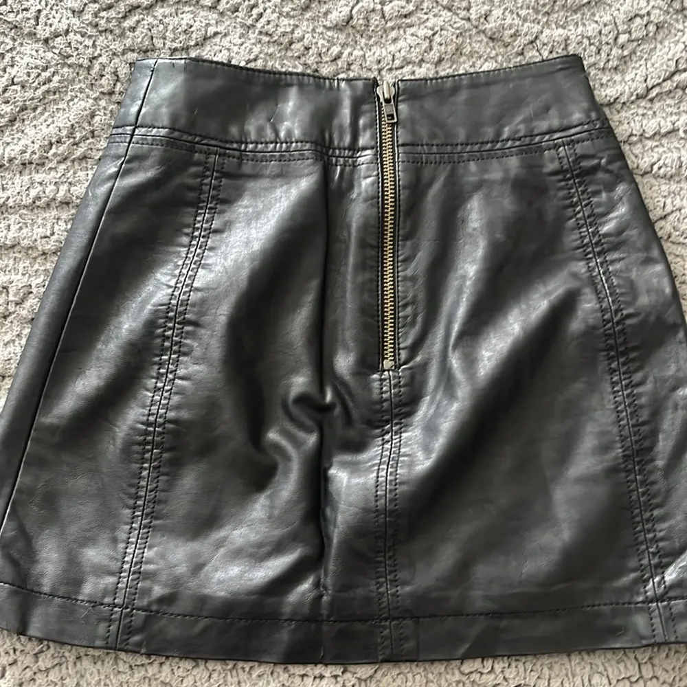 Vegan leather free people mini skirt - Image 2