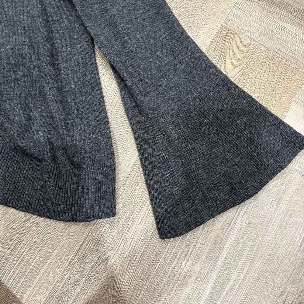 LOFT Gray Button-Shoulder Bell Sleeve Women's Sweater Size M - Image 5