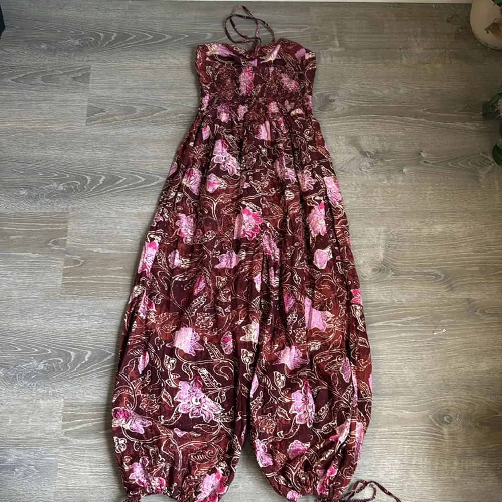 Free People  Iris Patterned Halter Jumpsuit Small - Image 3