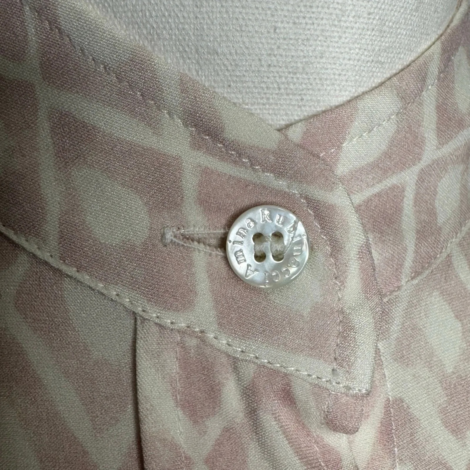 Amina Rubinacci Button Up Shirt Size 42‎ Small Pink Stretch Silk 3/4 Sleeves - Image 3