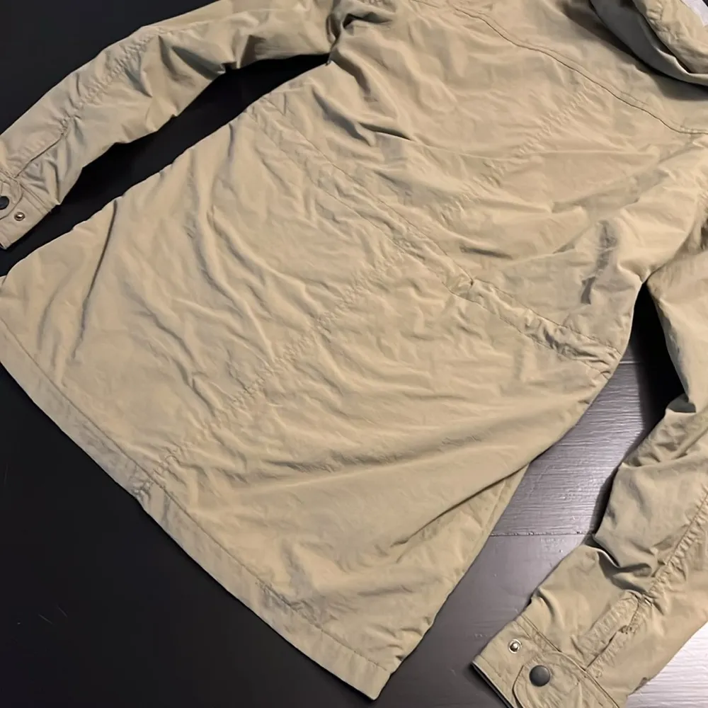 Pulse light weight jacket - Image 7