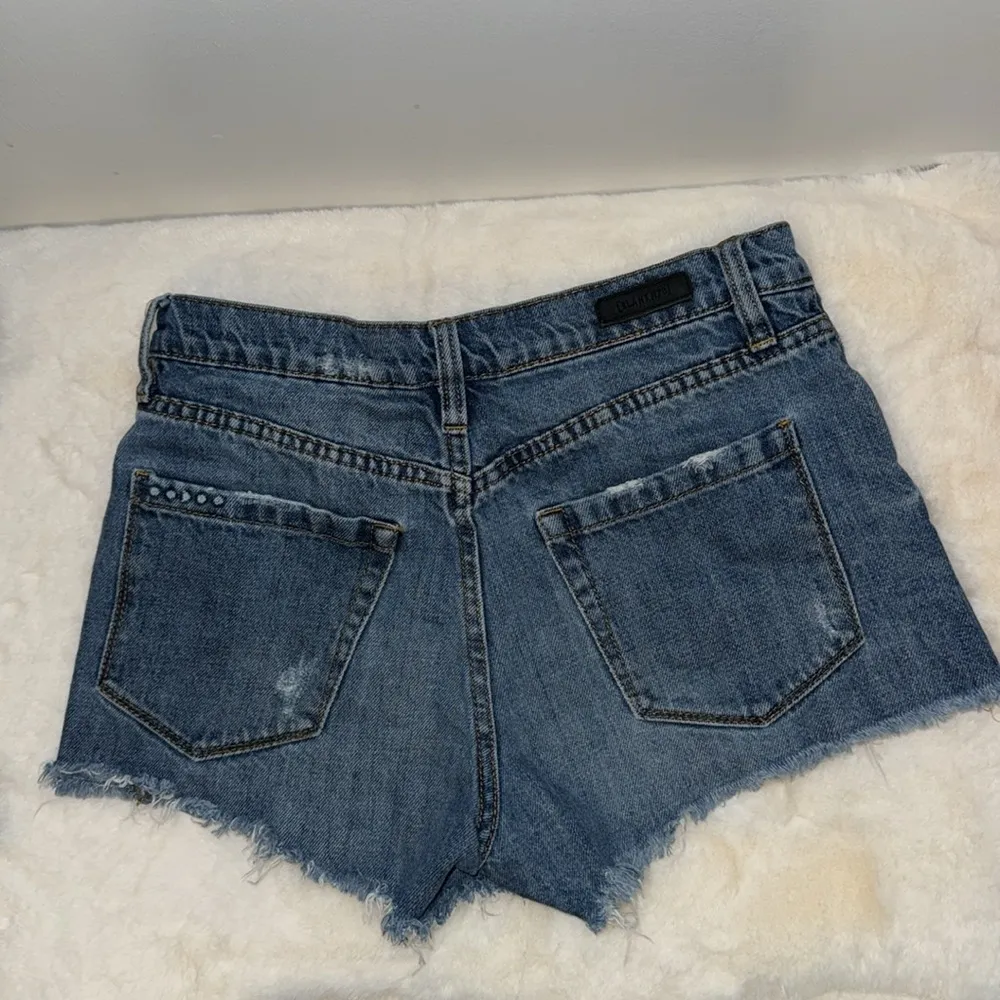 BlankNYC Barrow High Rise Denim Shorts Distressed Raw Hem Size 25 - Image 5