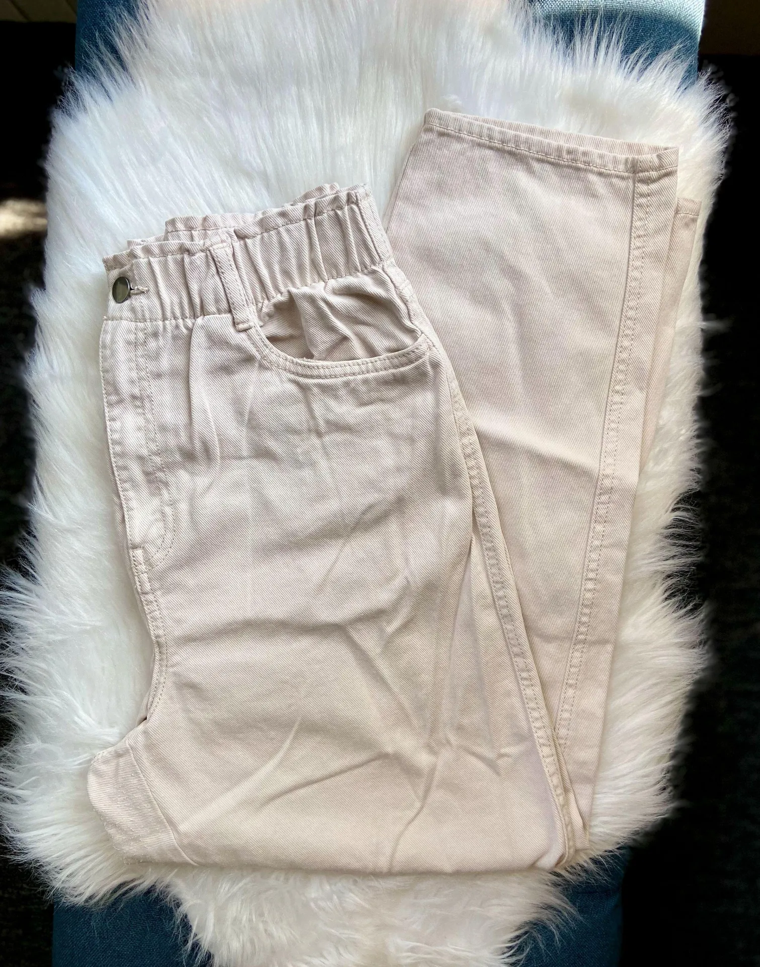 H&M Slim Mom White Jeans - Image 4