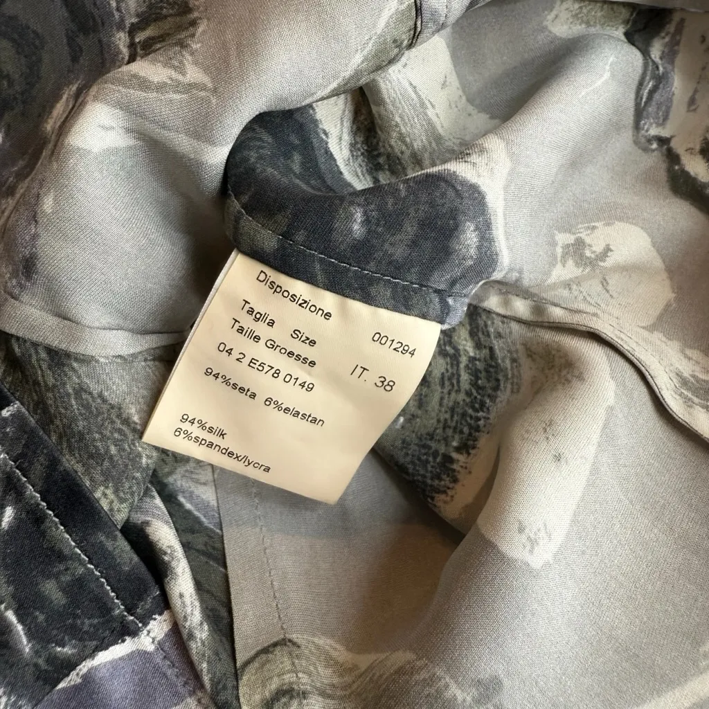 Piazza Sempione Size‎ 2 Sleeveless Silk Button Up Vest Gray Rosette Floral Print - Image 3