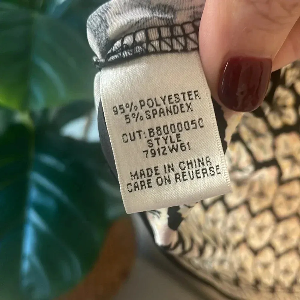 Sophie Max size small collared dress - Image 6