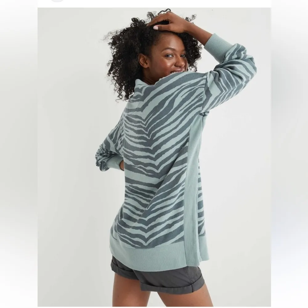 Aerie Good Vibes Oversized Sweatshirt medium - Image 2