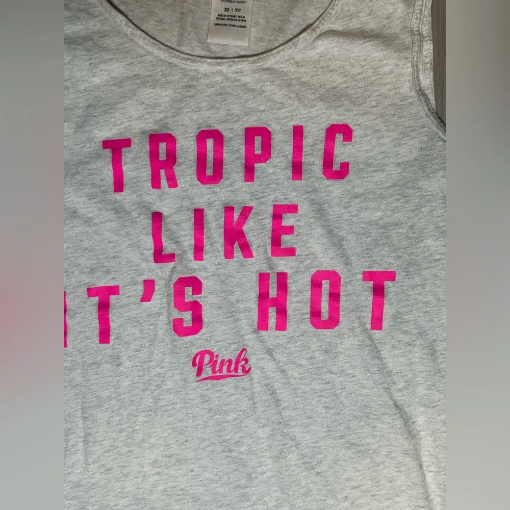 Victoria’s Secret PINK Oversized Gray Graphic T Shirt Funny Women’s Tank Top - Image 3