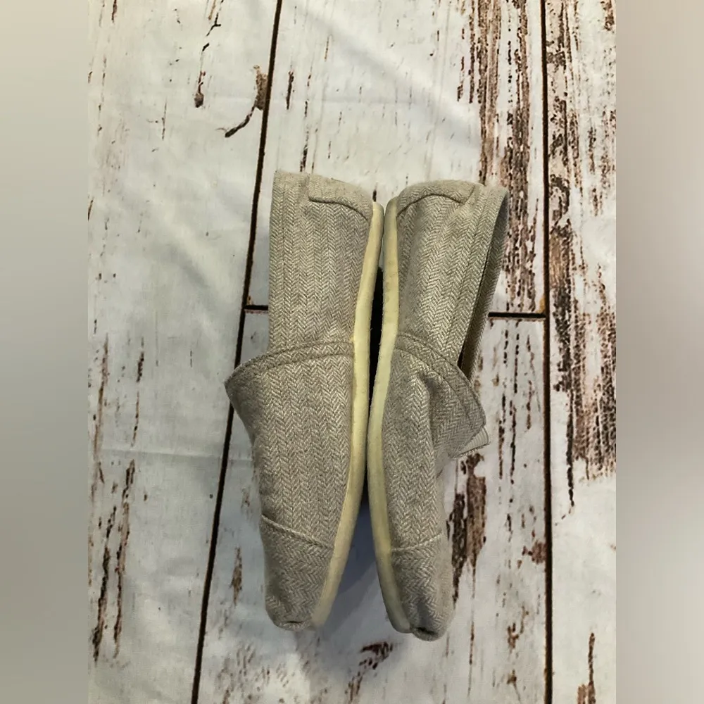 TOMS BROWN AND CREAM TWEED TEXTURE CLASSIC SLIP ON SHOES. - Image 3