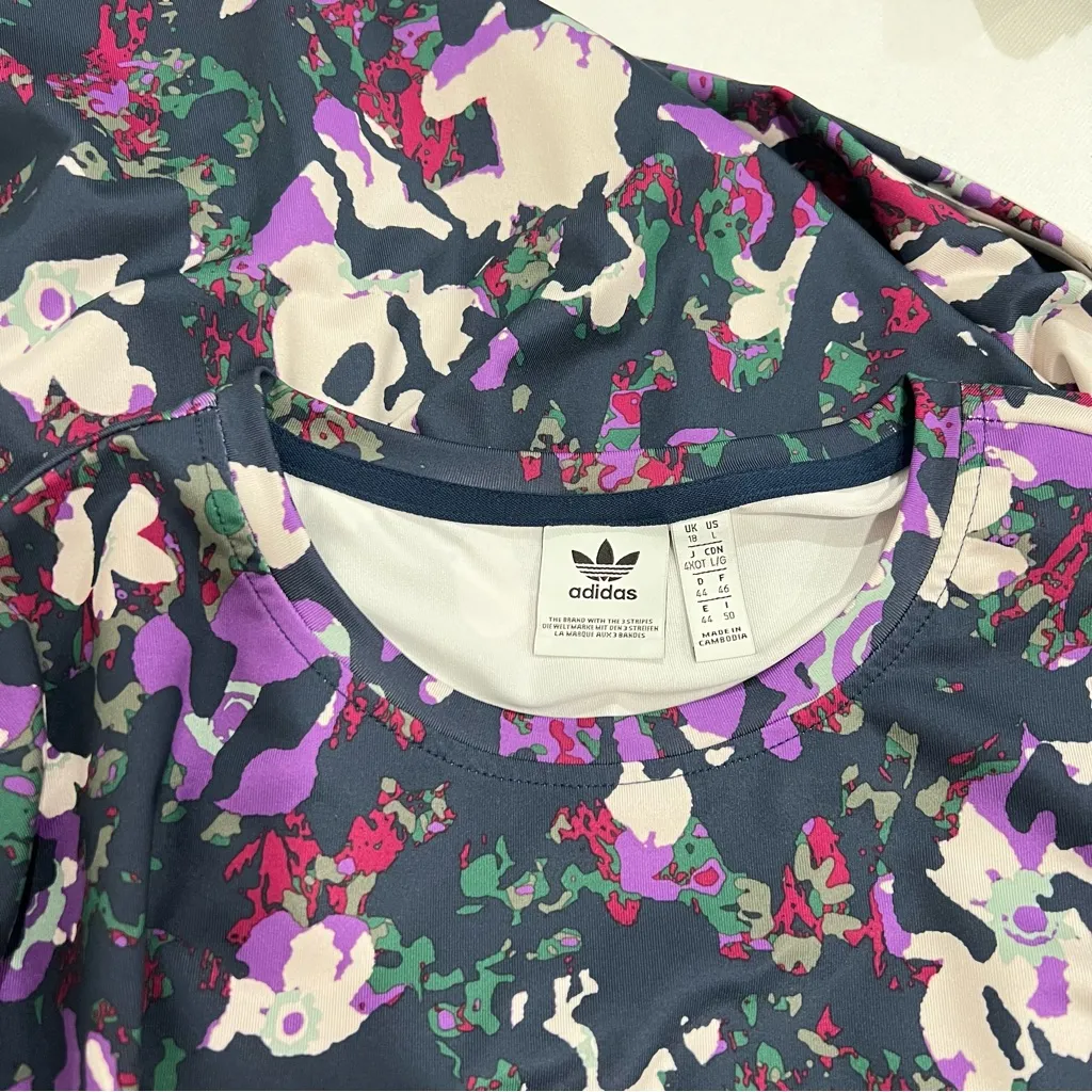 Adidas Floral Dress Size Large Ruffle Sleeve Multicolored Navy Blue Loose Fit - Image 6