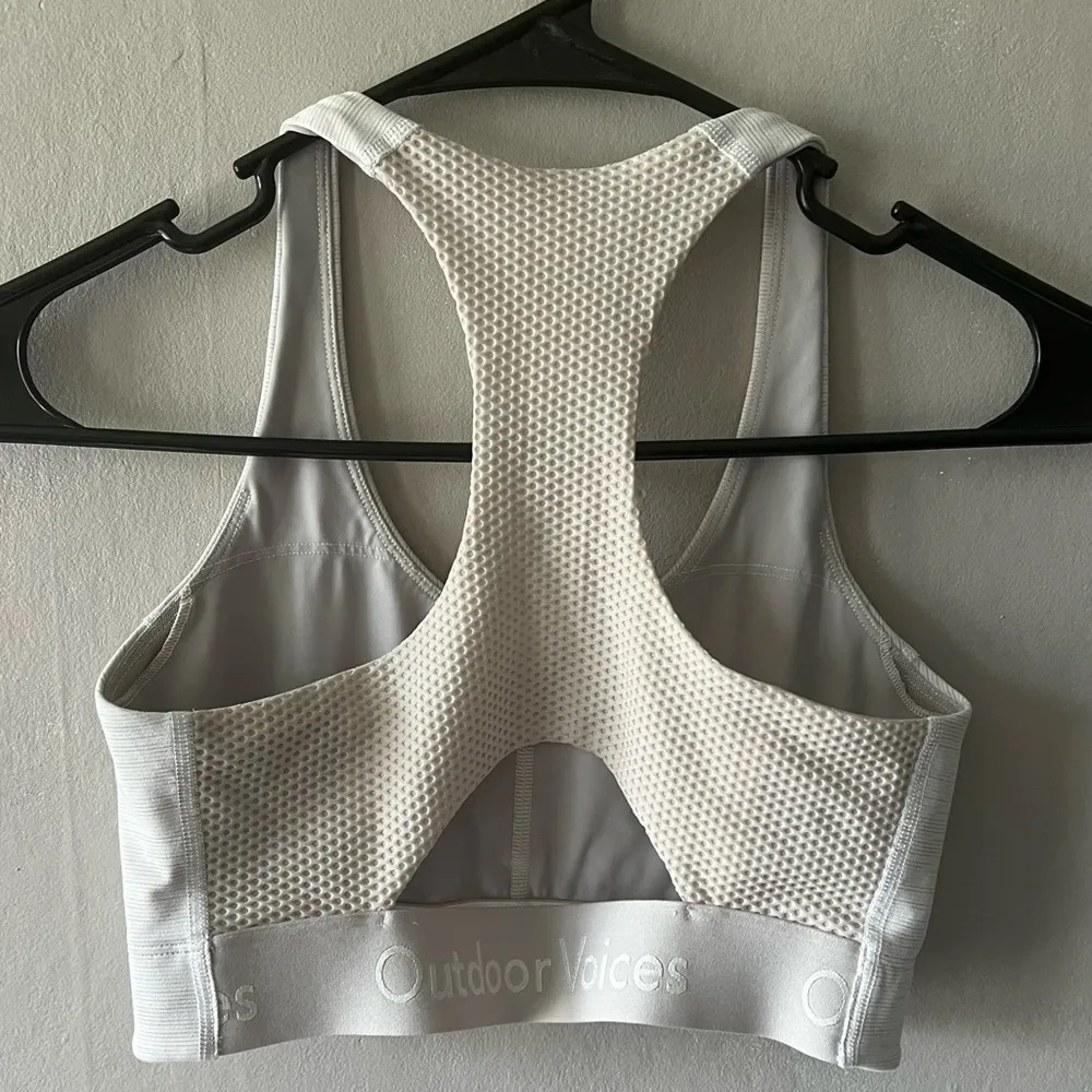 Outdoor Voice White Doing Thing Sports Bra Size XS - Image 4