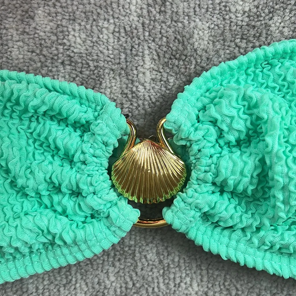 Green strapless bikini set with gold seashells! - Image 3