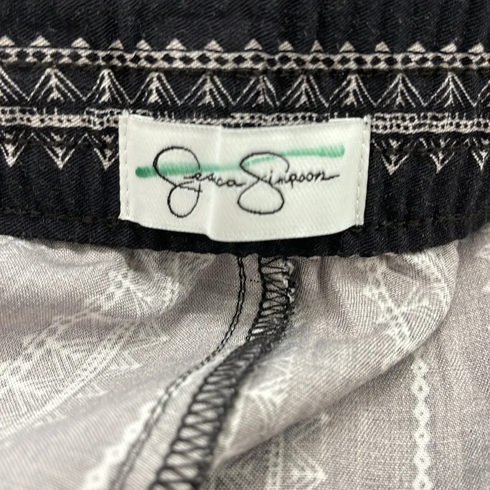 Jessica Simpson NWT Black and Off White Cadie Pull On Crop Ankle Pants - Image 10