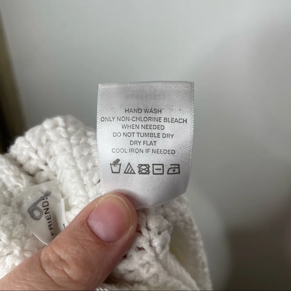 Lovers and Friends Mes Amis Crochet Shorts Large - Image 8