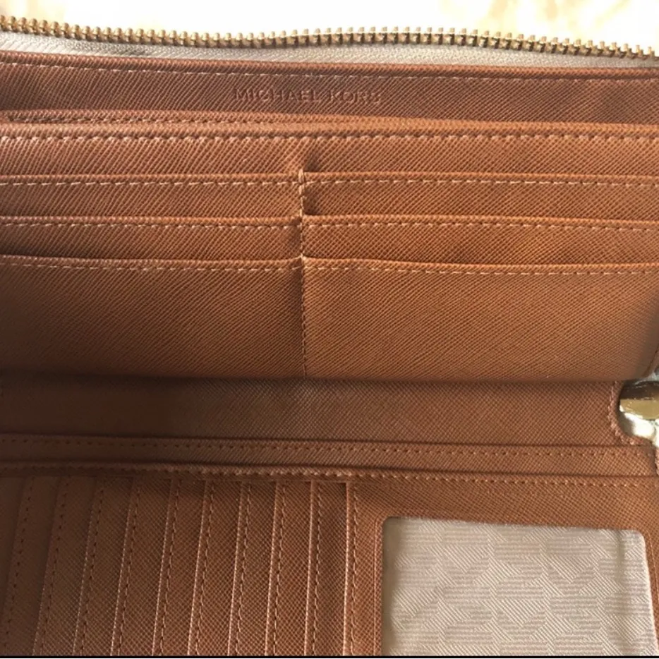 Michael Kors Monogram Beige Wristlet - Image 2