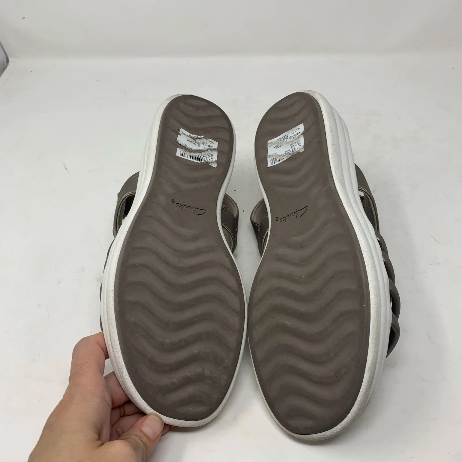 Clarks Cloud Steppers Drift Ease Metallic Strappy Slingback Sandal Size 9 W - Image 3