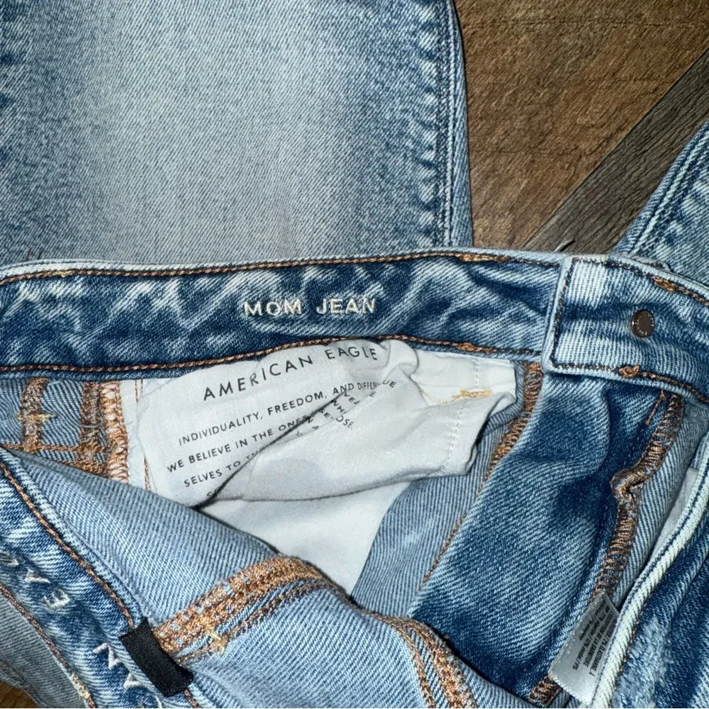 American Eagle  Mom Jeans 2 - Image 2