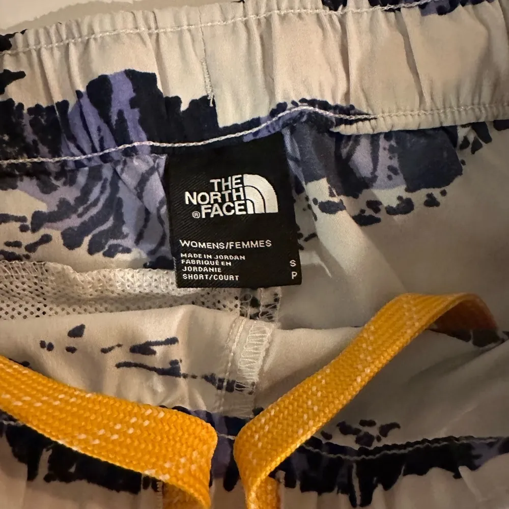 The North Face Black and Blue‎ Athletic Shorts - Image 3