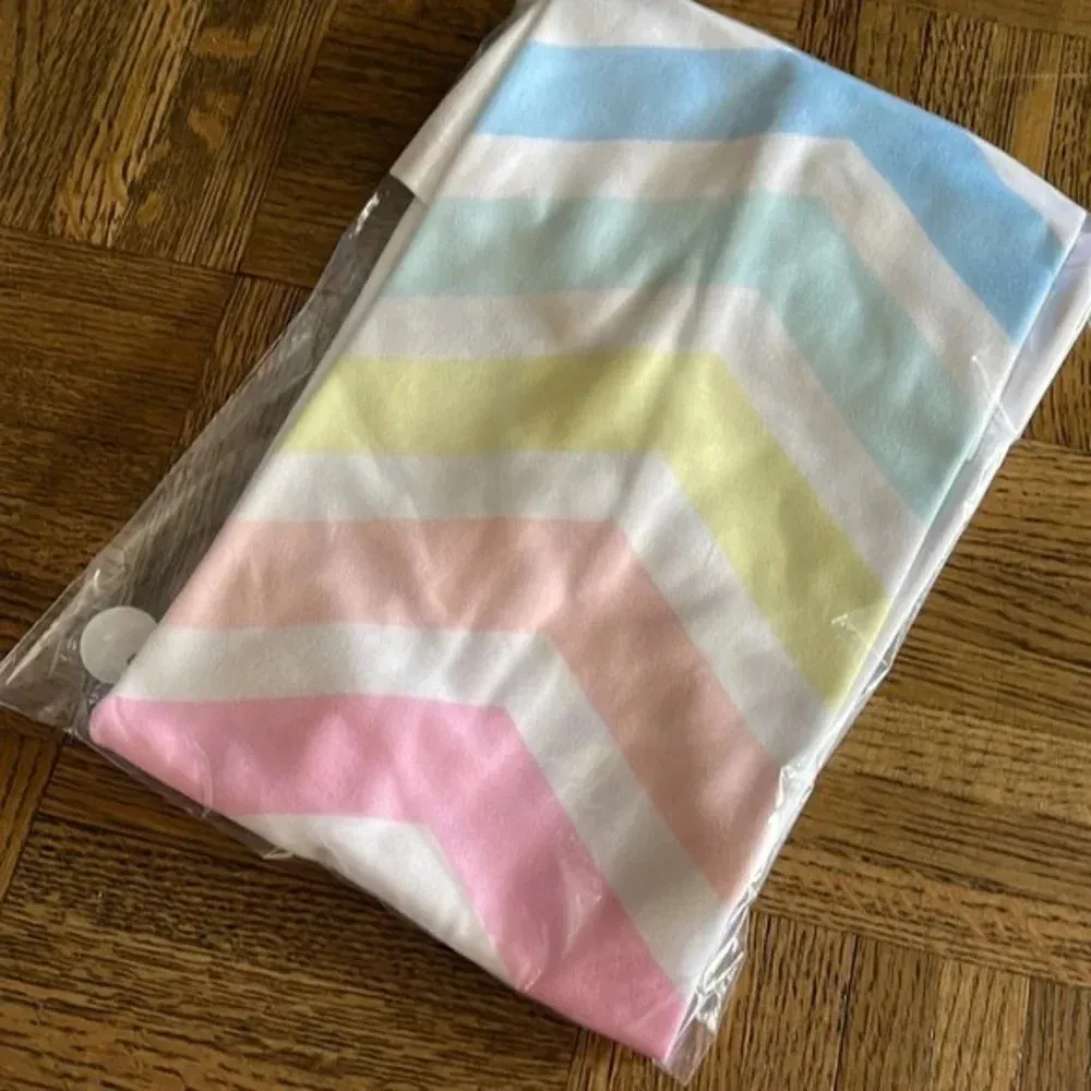 NWT Rainbow Stripe T - Image 9