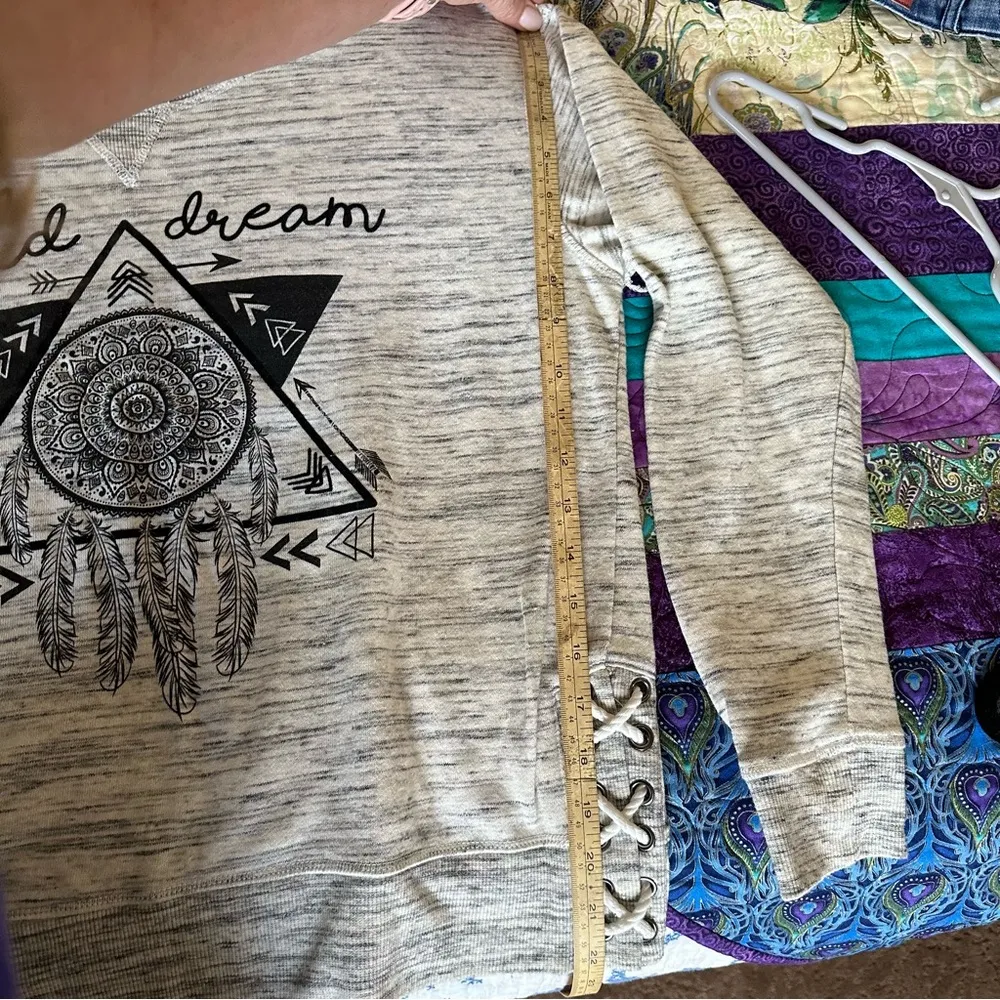 Inspired Hearts sweatshirt “Wild Dream” dreamcather missing size tag Gray Size M - Image 11