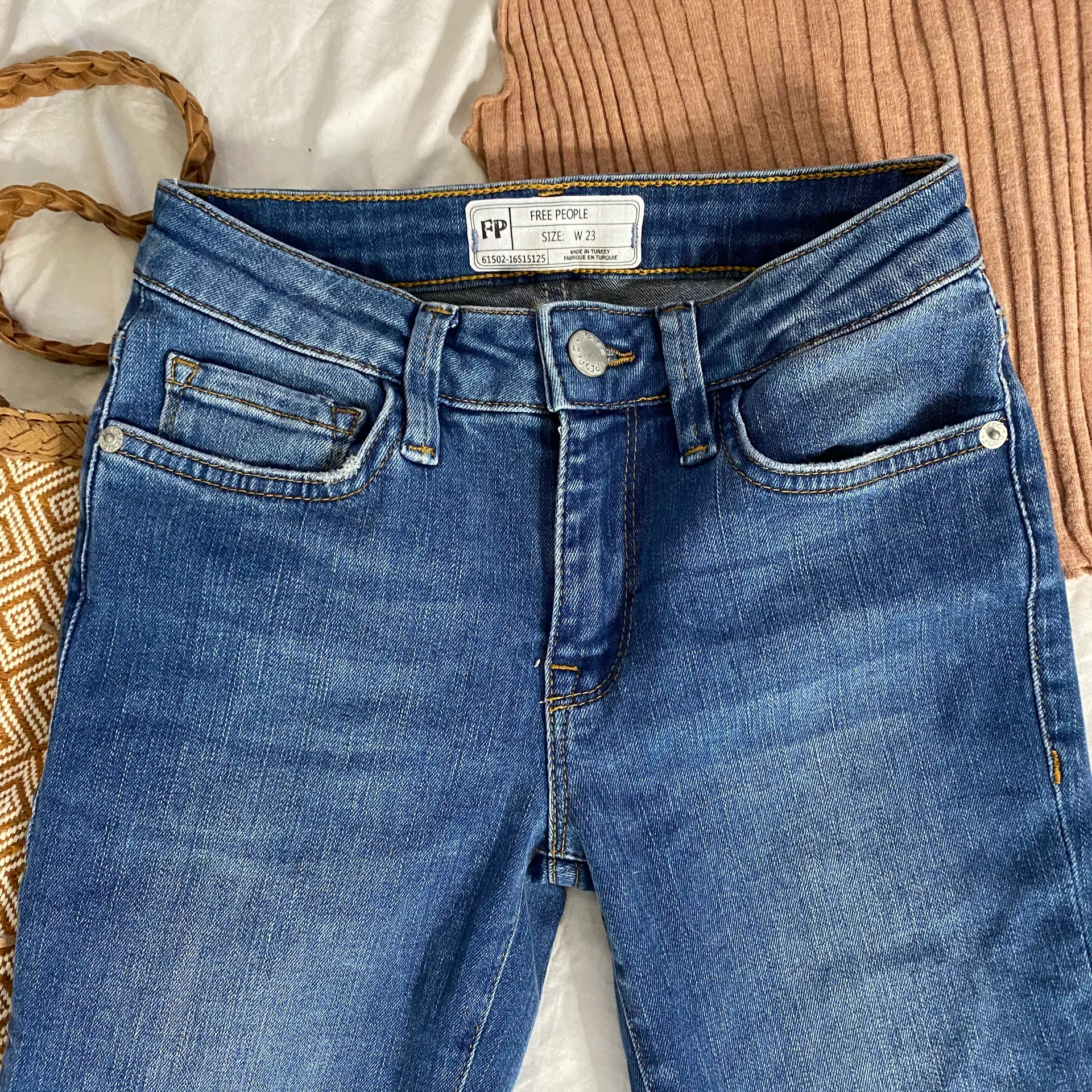 Low Rise Jeans - Image 6