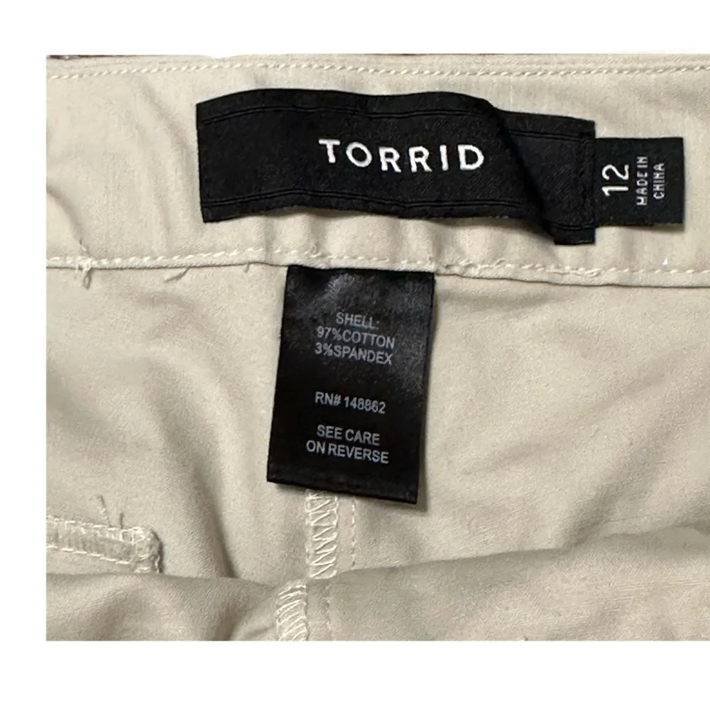 Torrid Women’s Khaki Shorts, Chino Size 12 EUC 4.5” Inseam - Image 3