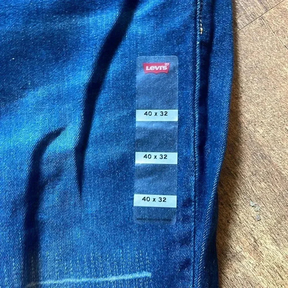 Levi’s Stretch 511 Slim medium wash distressed denim jeans 40x32 NWT - Image 4