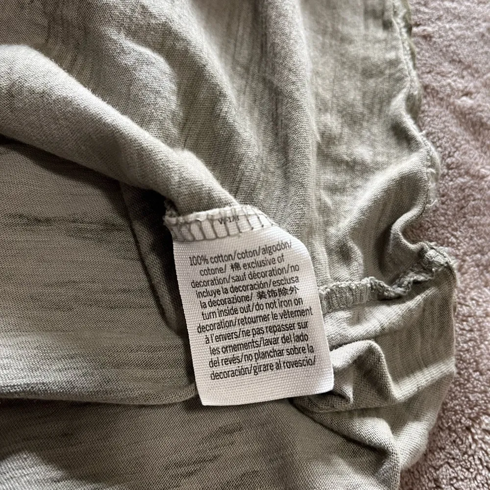 PINK Victoria’s Secret Camo Print Women’s T-shirt Sz L EUC - Image 5