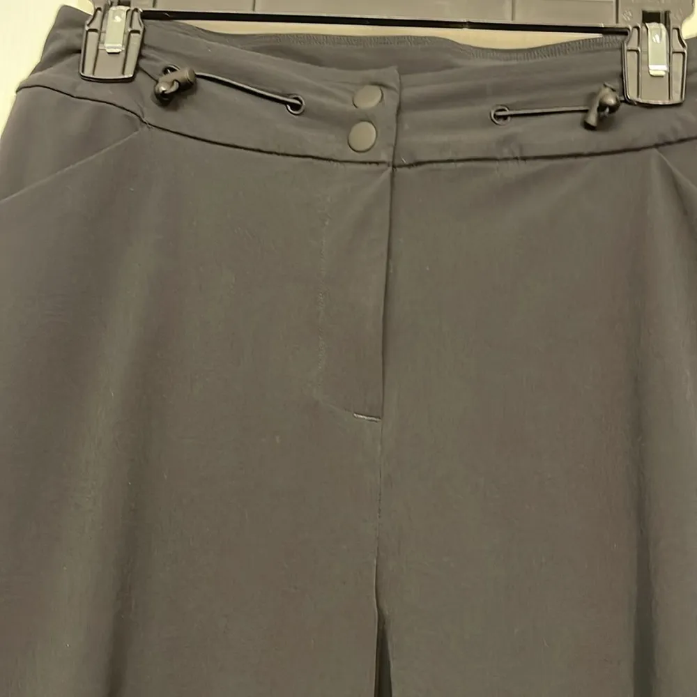 Athleisure Gymshark Hiking Cargo Black Venture Jogger Pants Size Small EUC #1072 - Image 11