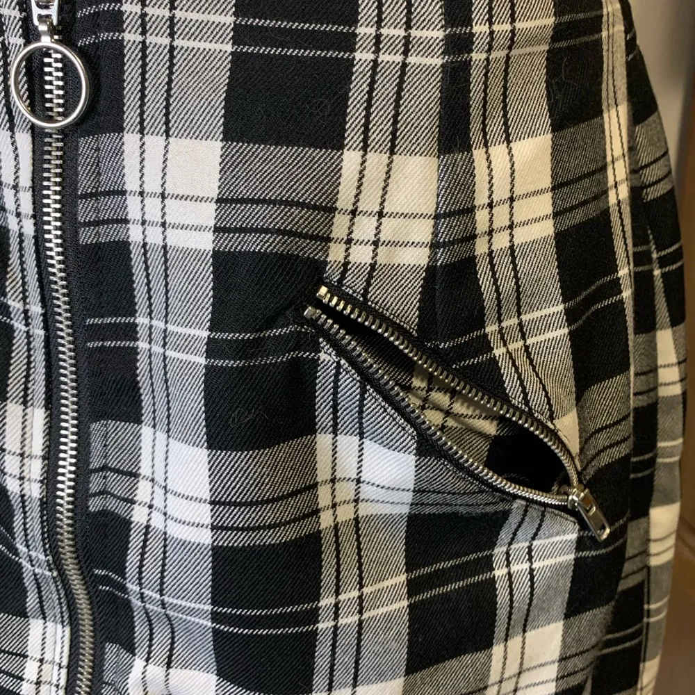 Rue 21 Black and White Plaid Mini Skirt - Image 5
