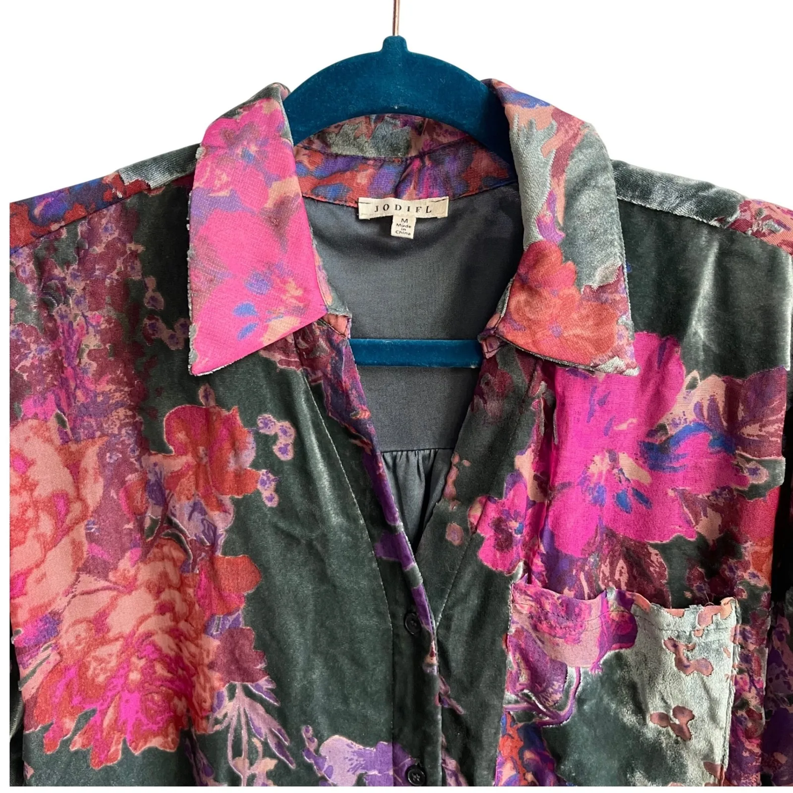 JODIFL Velvet Cutout Floral Button Down Shirt Long Sleeve Women Size Medium - Image 3