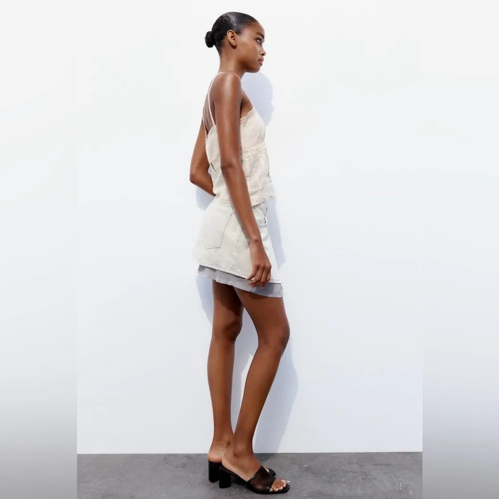 Zara DENIM MINI SKIRT 2 TONE Fabric Detail at Hem WHITE/GRAY Size XL NEW - Image 5