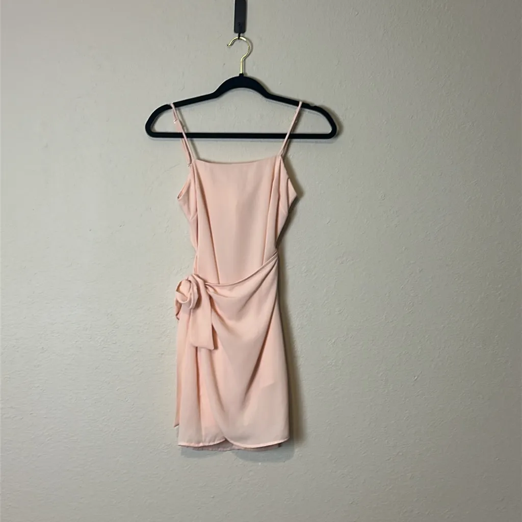 Lucy in the Sky Double Tie Wrap Dress in Blush‎ Size Small - Image 3
