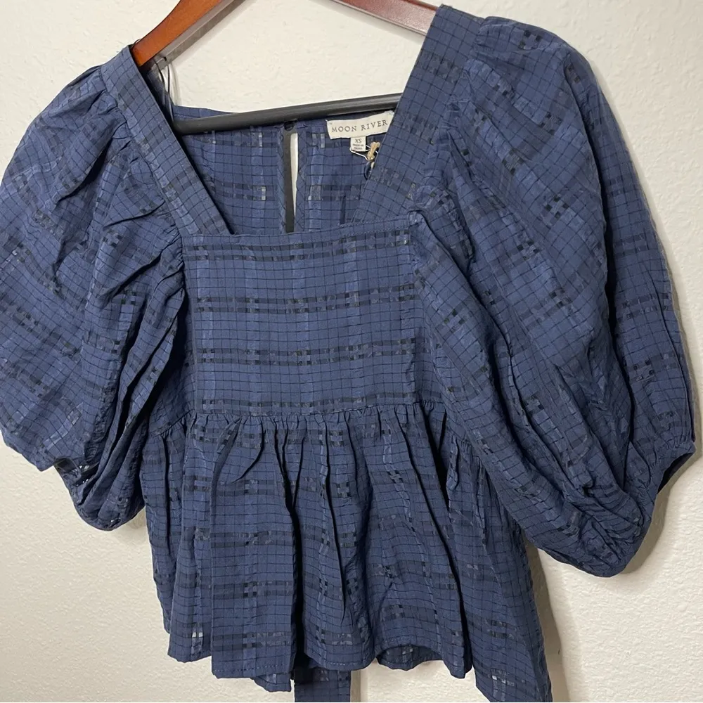 Moon River Square neck puff sleeve navy blue babydoll top XS NWT - Image 3