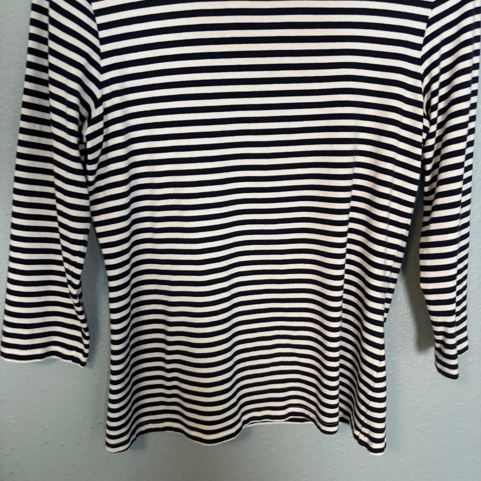 J. McLaughlin Striped 3/4 Sleeve Crewneck Top Navy White Size Medium Classic - Image 5
