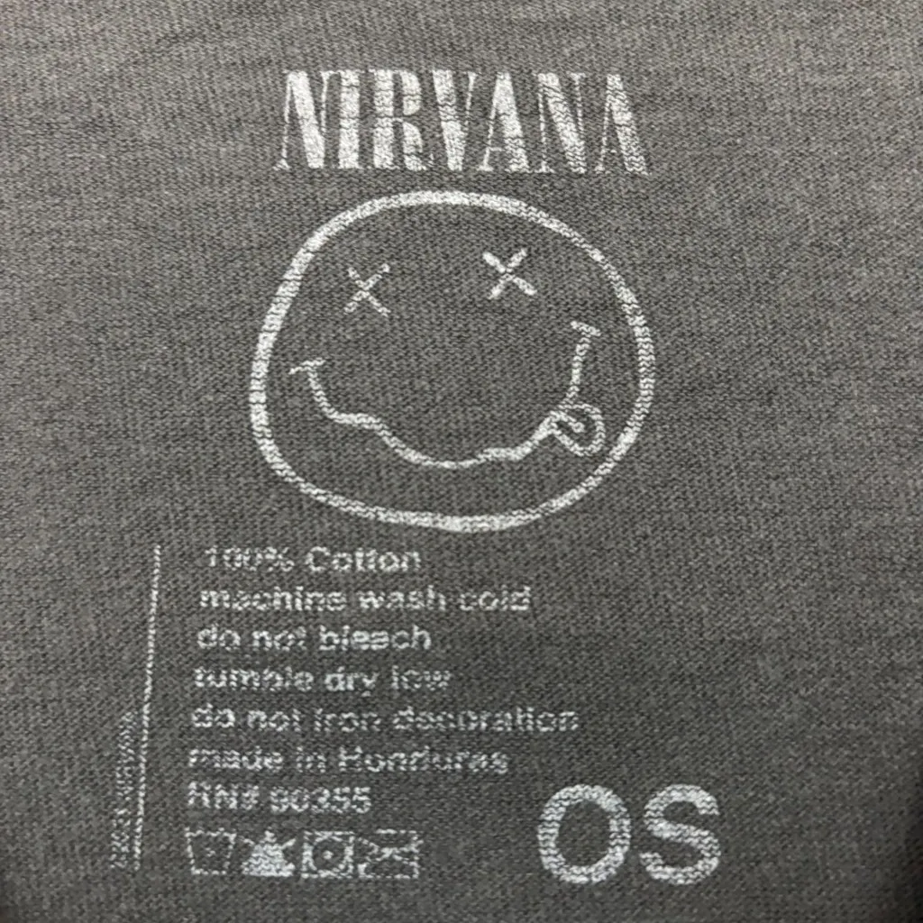 Nirvana MTV Unplugged in New York Grunge Band Distressed T-Shirt Size O/S - Image 4