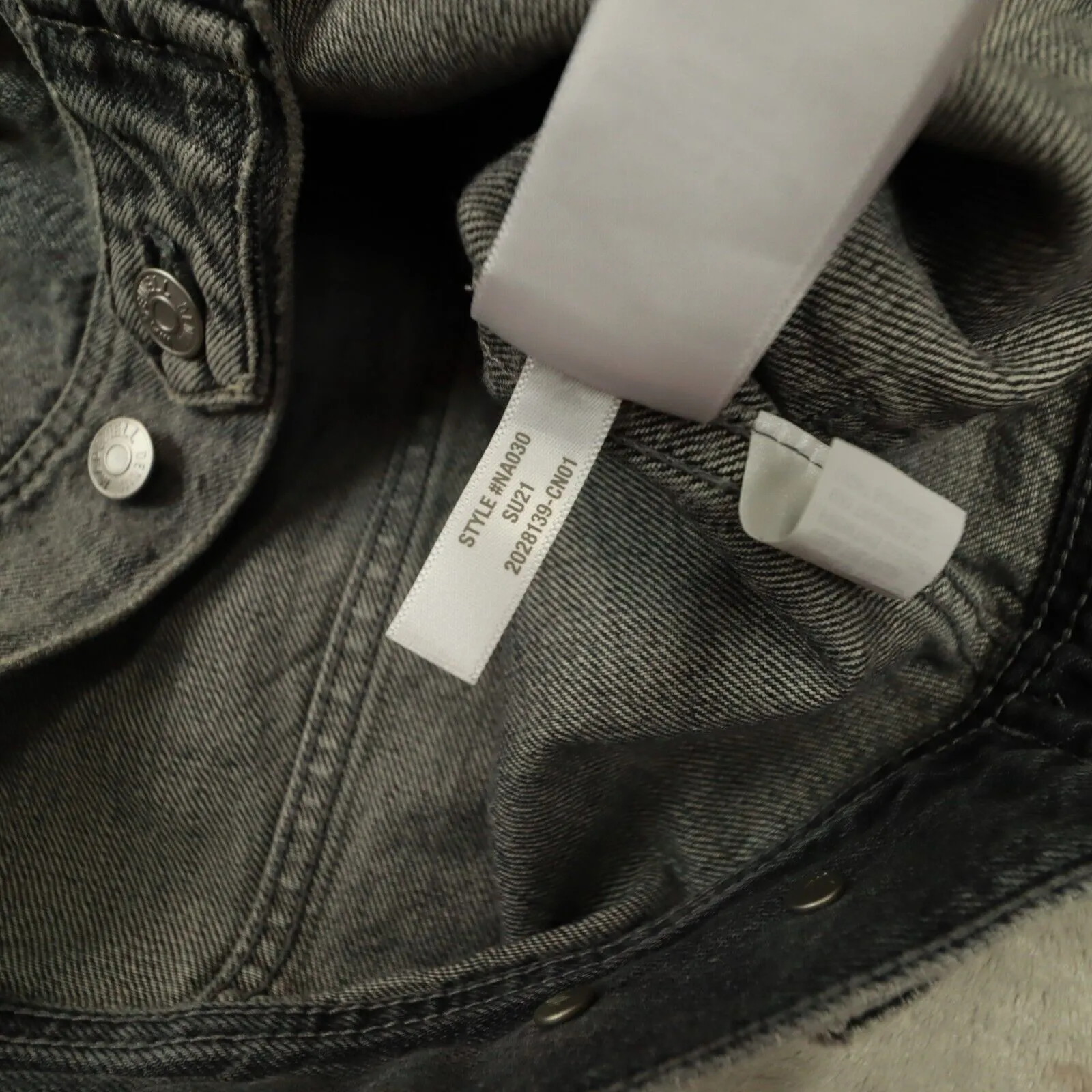 Madewell Women's Oversized‎ Trucker Jean Jacket in Noll Wash Grey Size Small NWT - Image 9