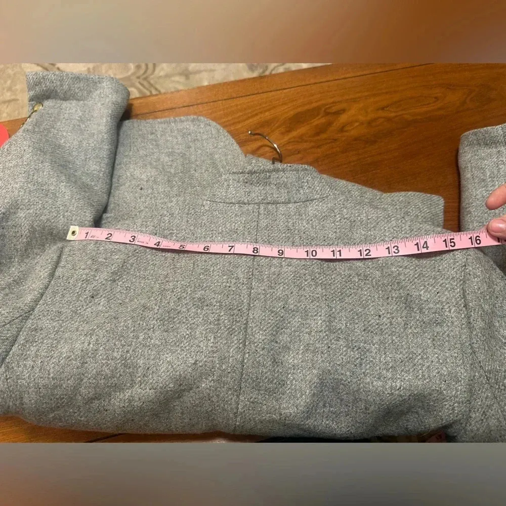 The Extreme Collection Blazer – Gray Gold Buttons Spain, Size 44 (US 4/Small) - Image 11