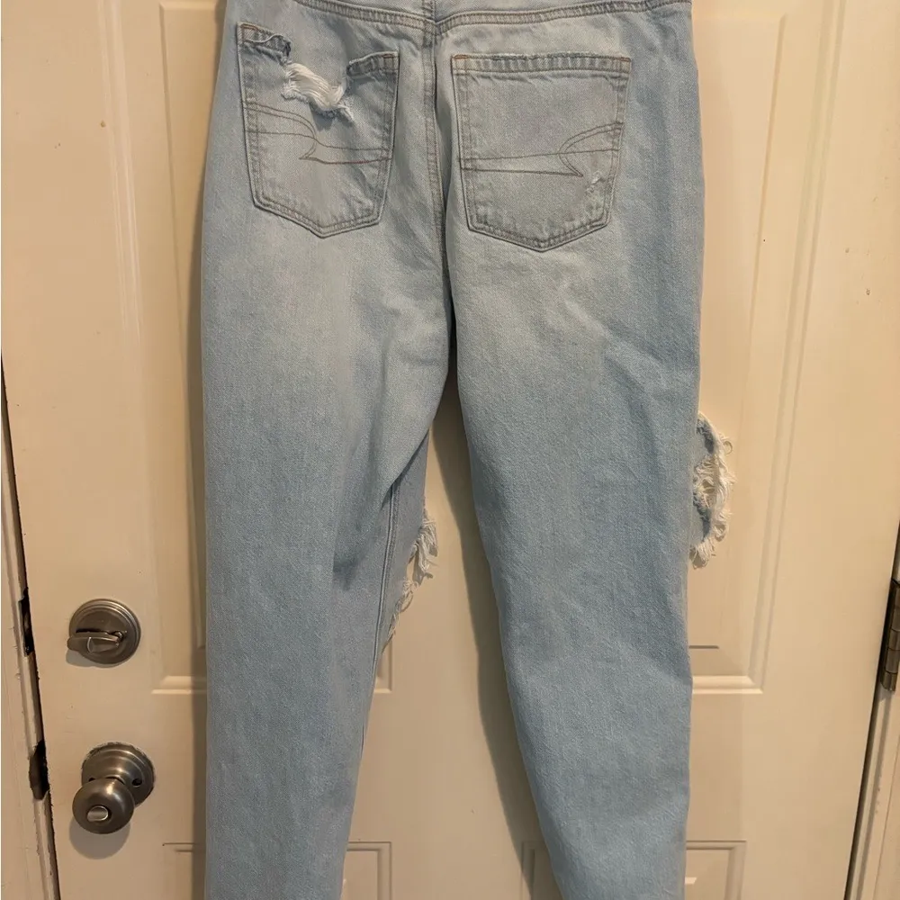 Washed but never worn AE mom Jean, light wash, very distressed, size 4 - Image 2