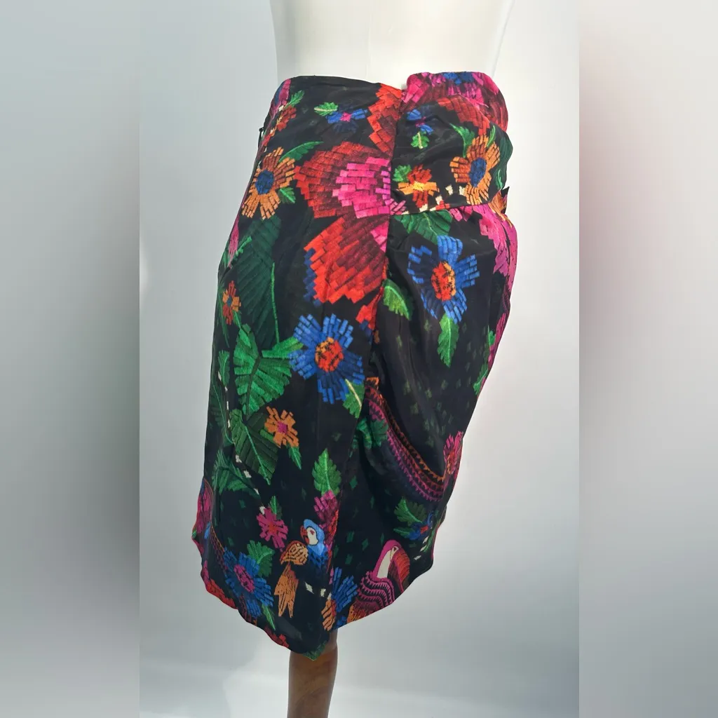 Farm Rio Blooming Garden Mini Skirt XS Twist Front Tropical Floral Print Green - Image 5