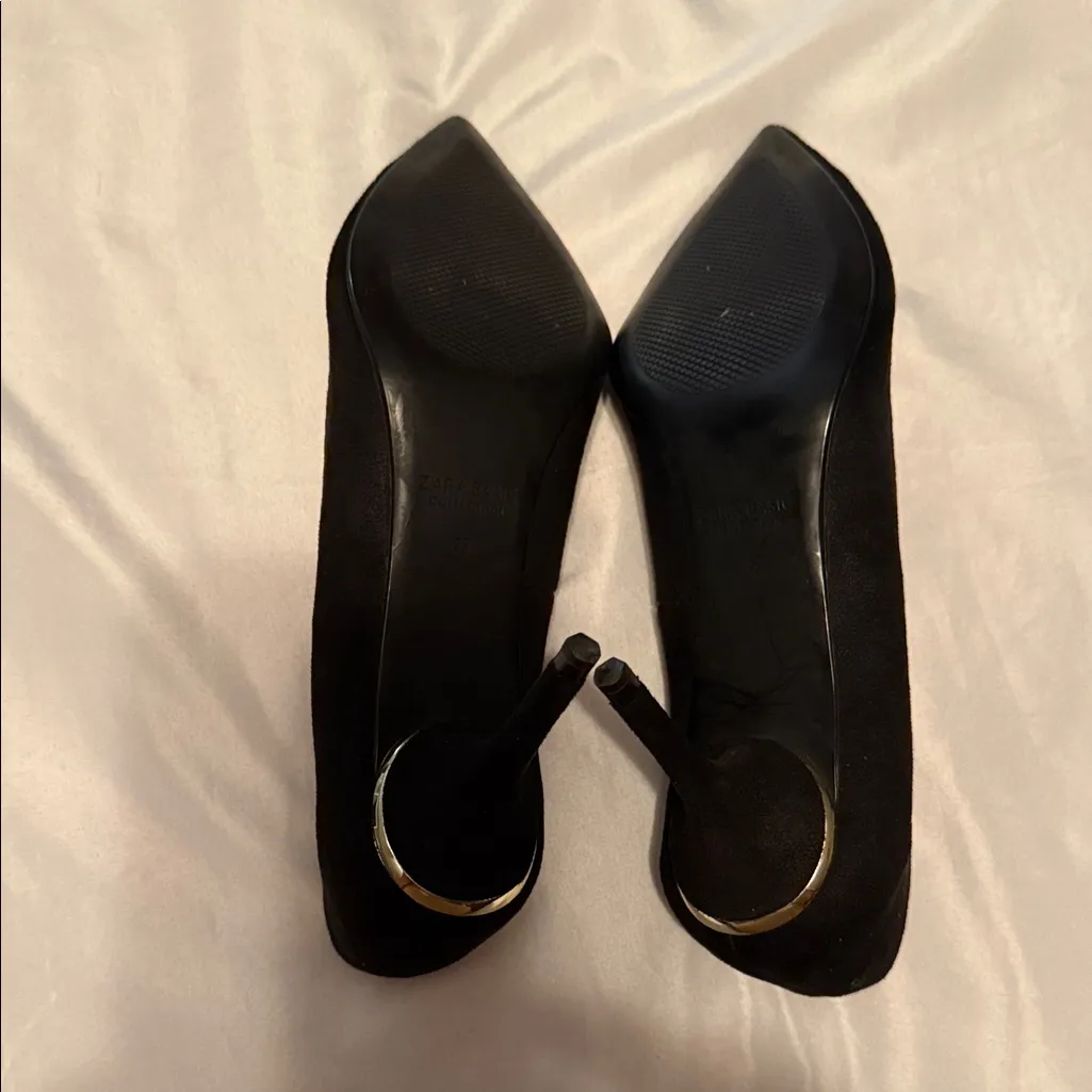 Zara Black Pointed Heels - Image 4