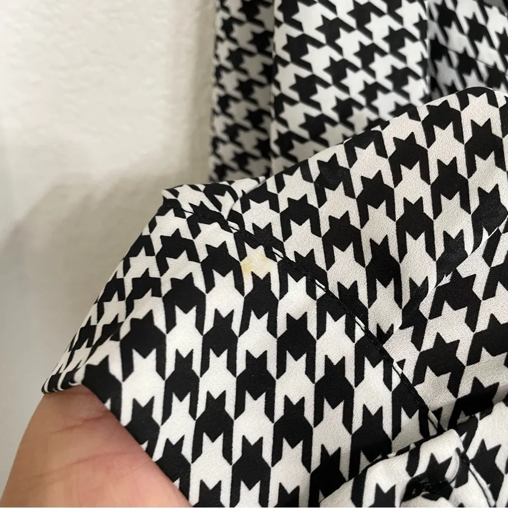 Torrid  Womens Shirt Blouse Black White Houndstooth Button Up Plus Size 4X - Image 9