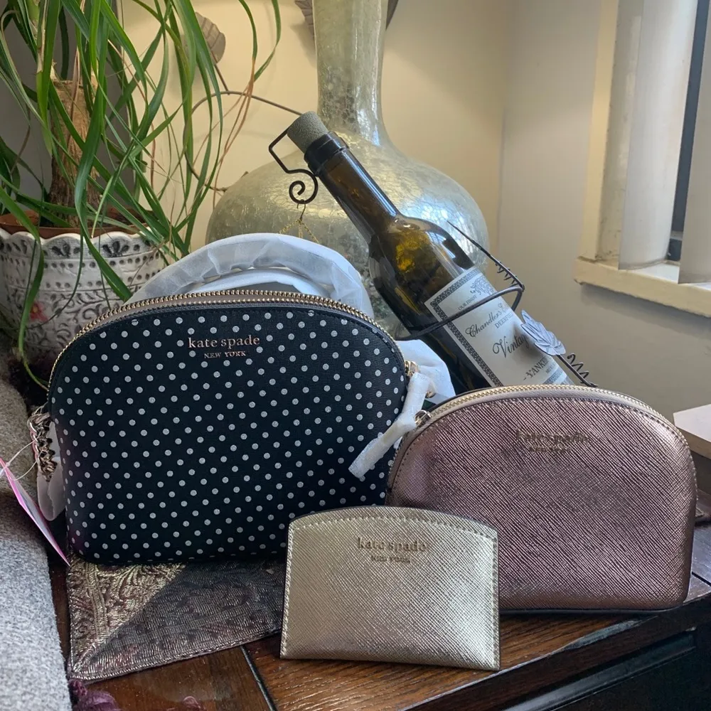 Authentic KATE SPADE leather metallic dots 3 in 1 Crosby/cosmetic/card - Image 2