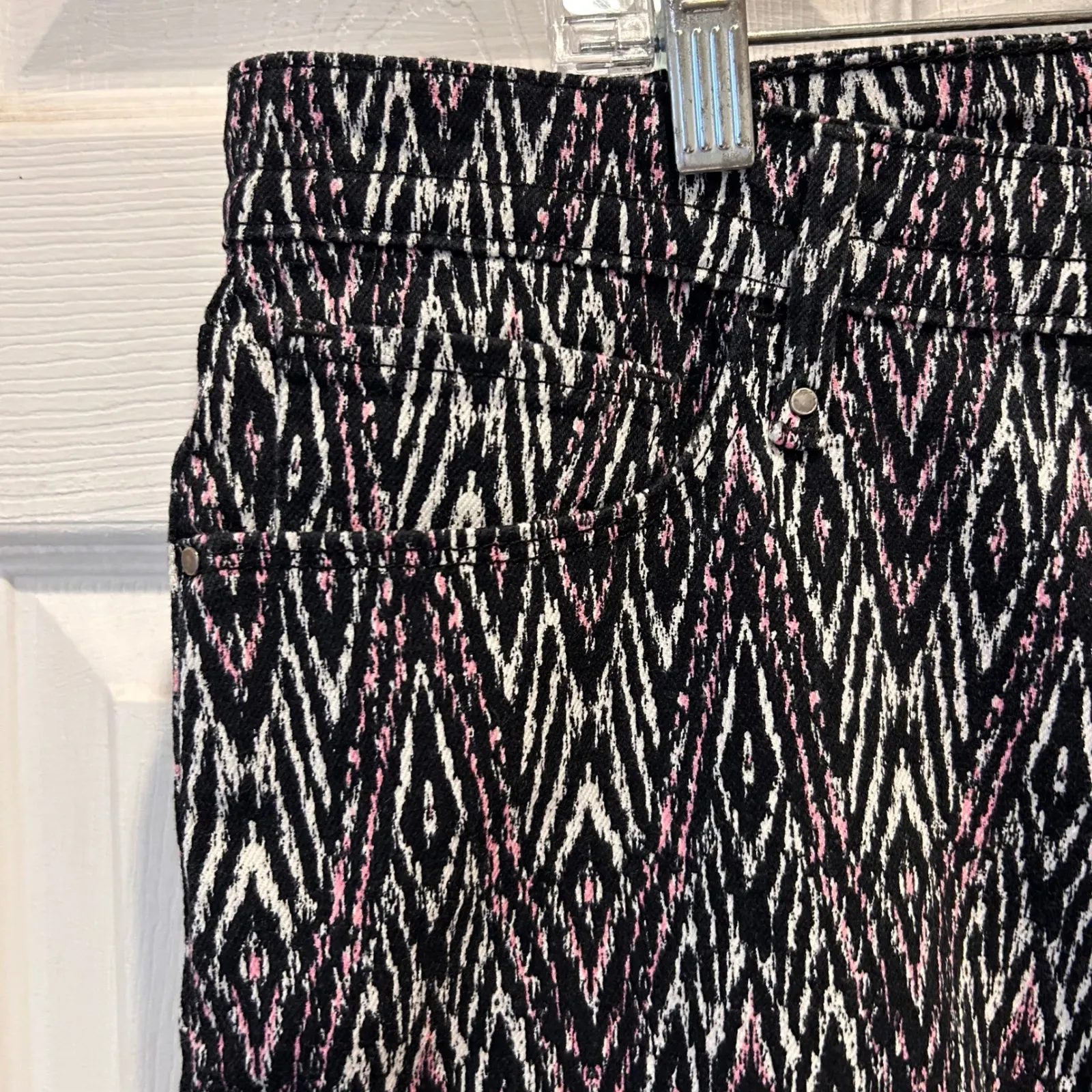 Levi Strauss Mid Rise Ankle Skinny Pants Women Size 16 W33 Geometric Print Black - Image 2