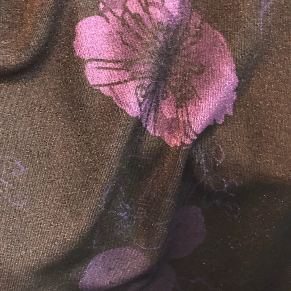 JKLA Petite Large Short Sleeve All in One Blouse with Purple & Black Color Top Size undefined - Image 4