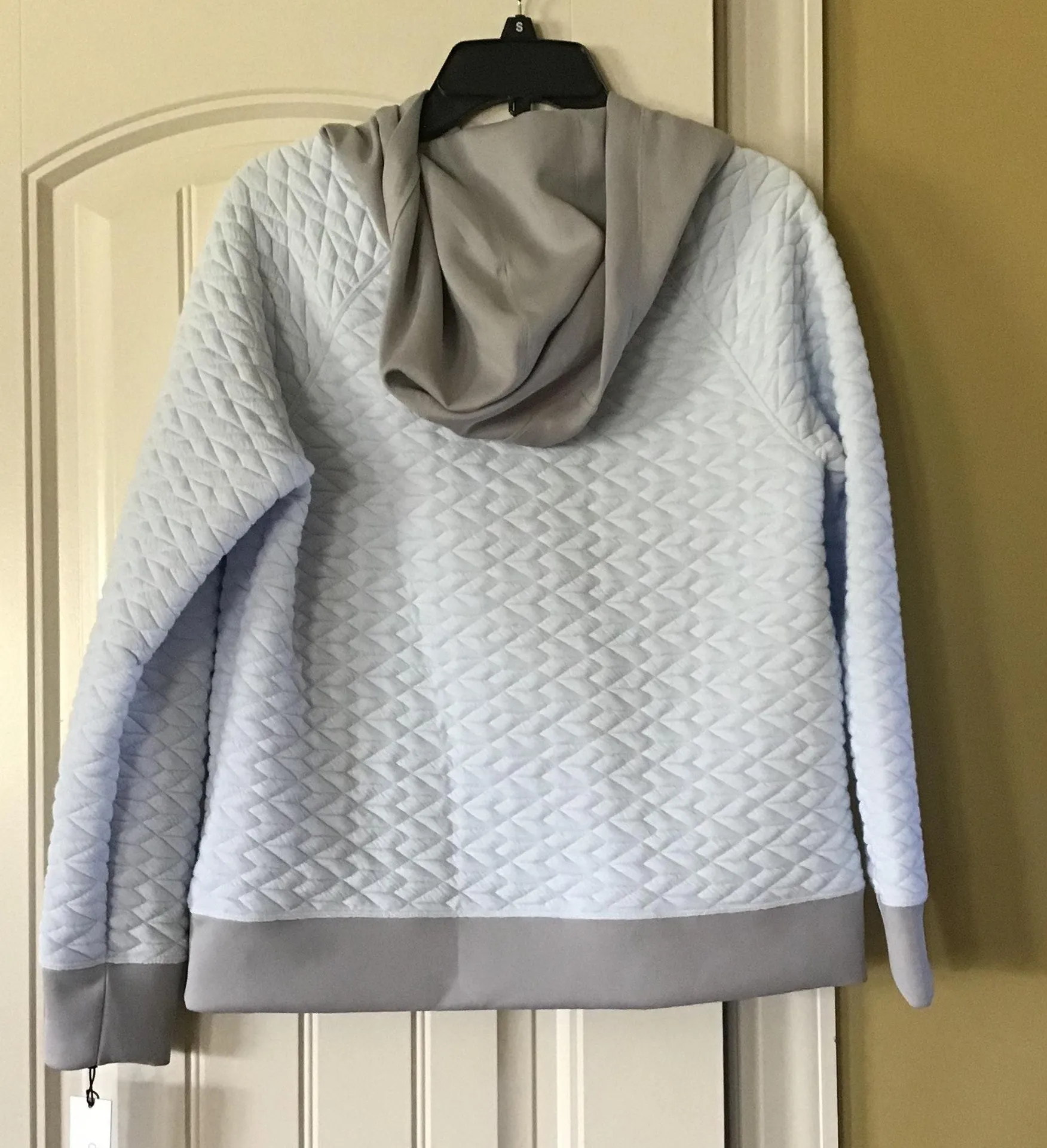 PERFORMANCE HOODIE(SzM) - Image 6