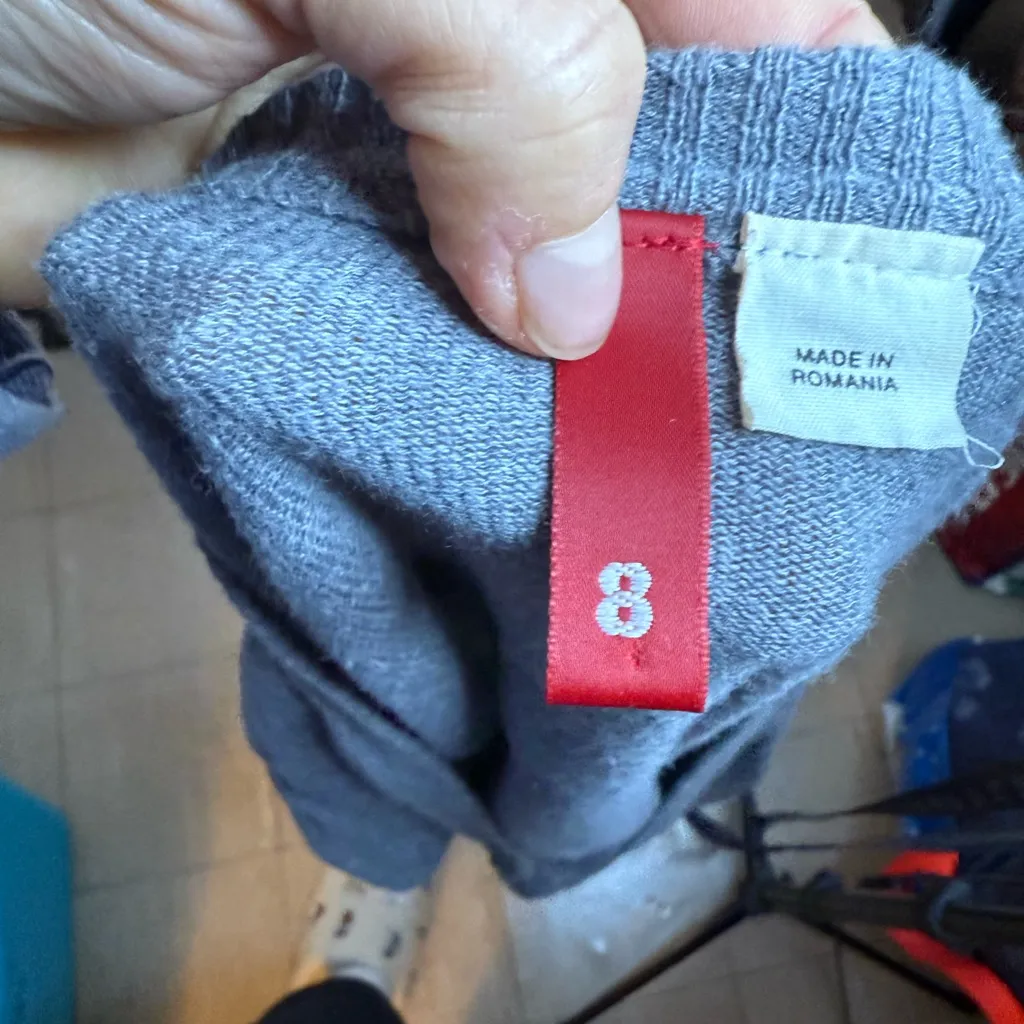 H&M Divided Gray Y2K Cropped Cardigan - Image 3